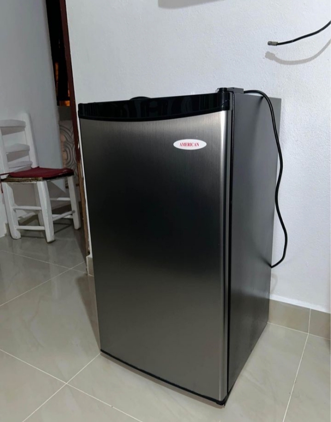 electrodomesticos - nevera ejecutiva American 