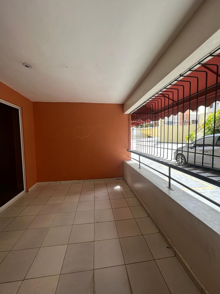 apartamentos - Vendo apartamento en la zona de los Ríos
A 5 minutos de Carrefour
A 10 minutos d 3