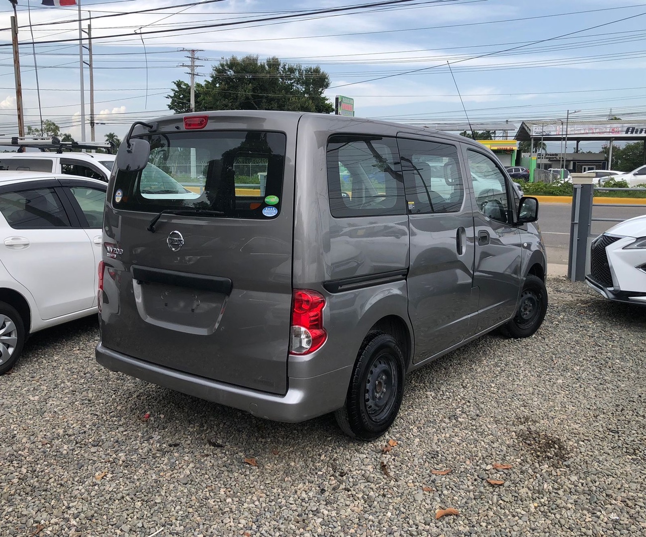 jeepetas y camionetas - Nissan NV200 2019 - Furgoneta compacta 4