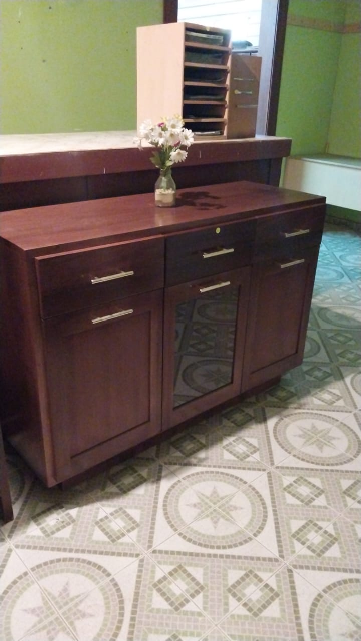 muebles y colchones - credenza 