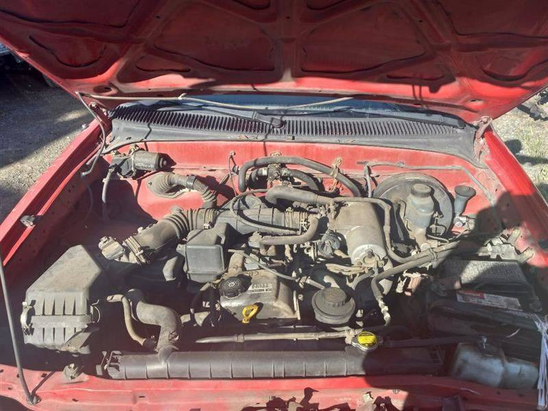 repuestos - VENDO EL MOTOR 2002 Para TOYOTA TACOMA 2.4L  SOLO PARA PIEZAS  1