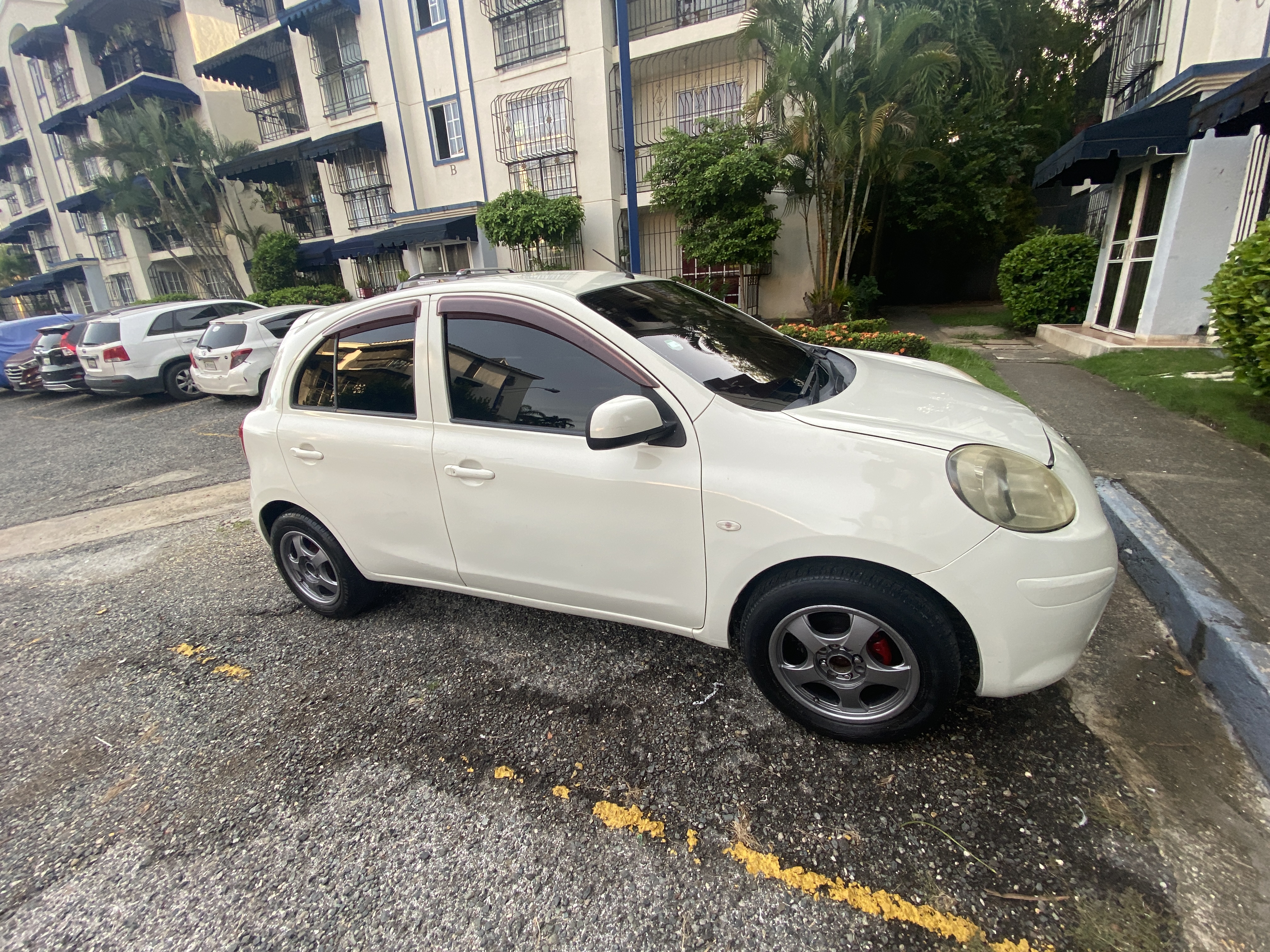 carros - Nissan March 2012 oportunidad  4