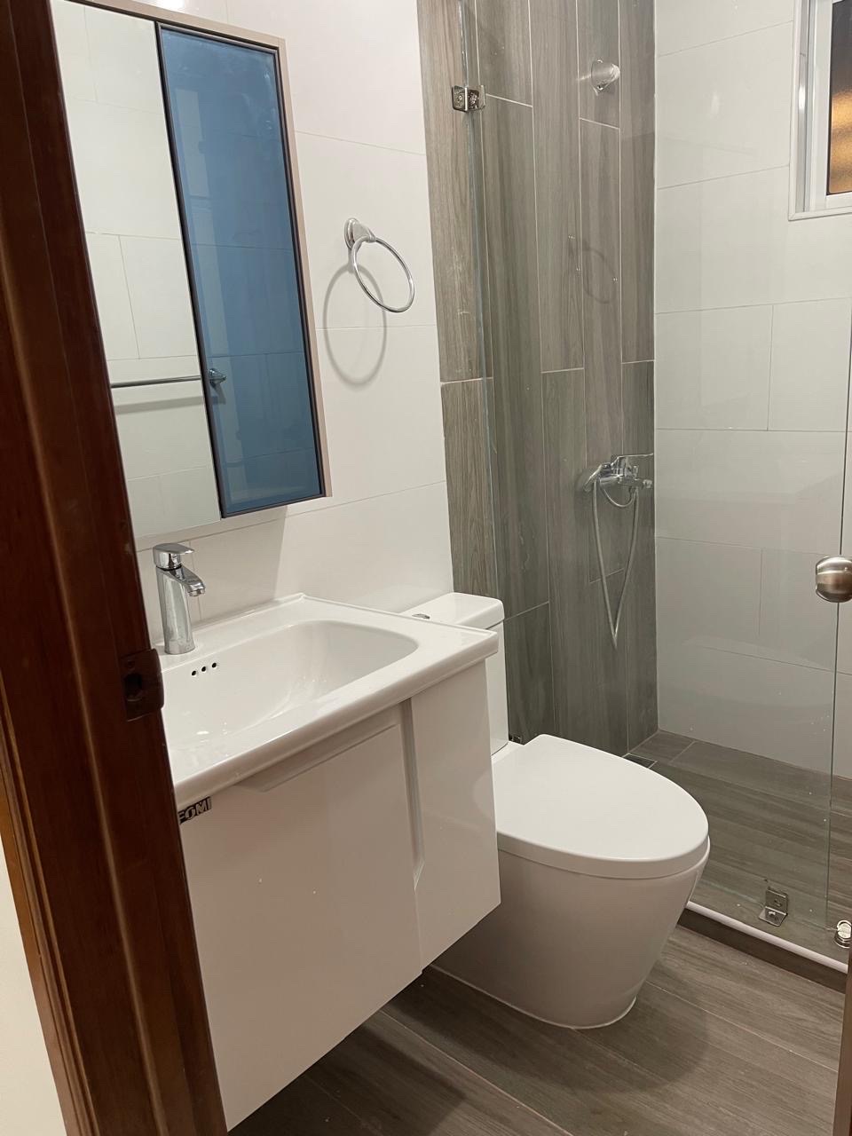 apartamentos - venta de apartamento en la autopista de san Isidro con 2 parqueos Santo Domingo  7