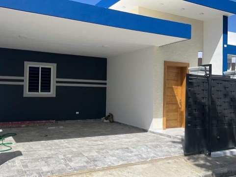 casas - Casa moderna y segura totalmente nueva con piscina 0