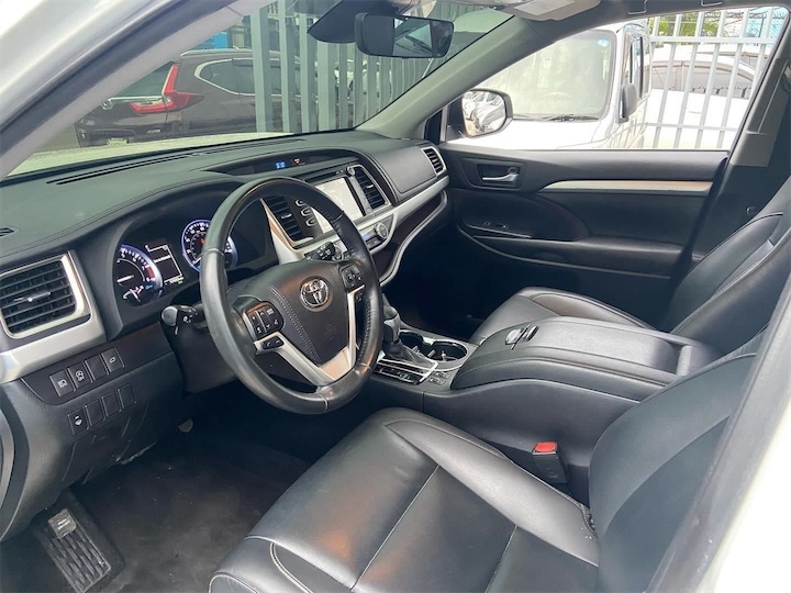 jeepetas y camionetas - TOYOTA HIGHLANDER XLE 2019 1