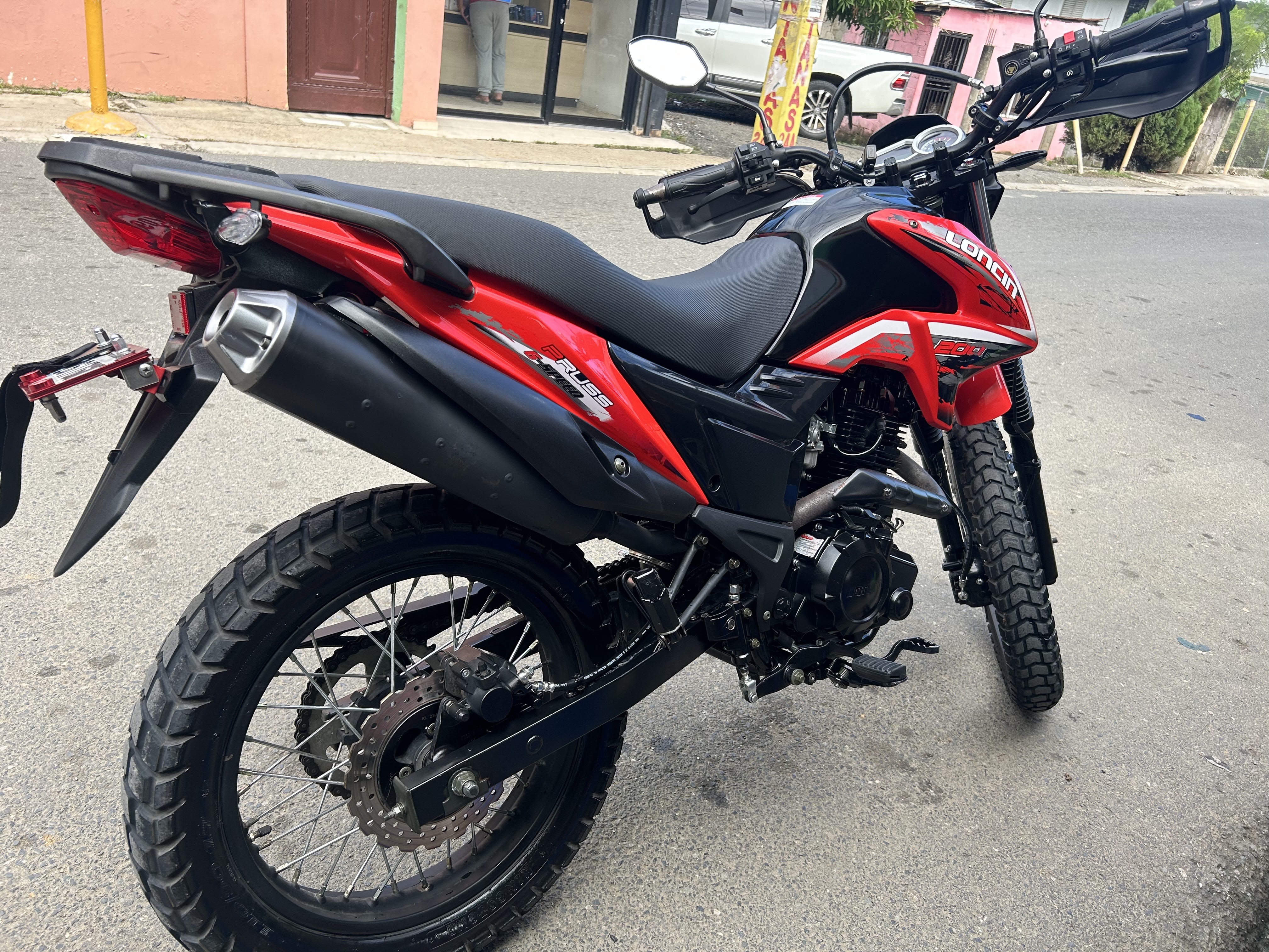 motores y pasolas - Motor Loncin LX200-GY Como Nuevo. Muy poco uso