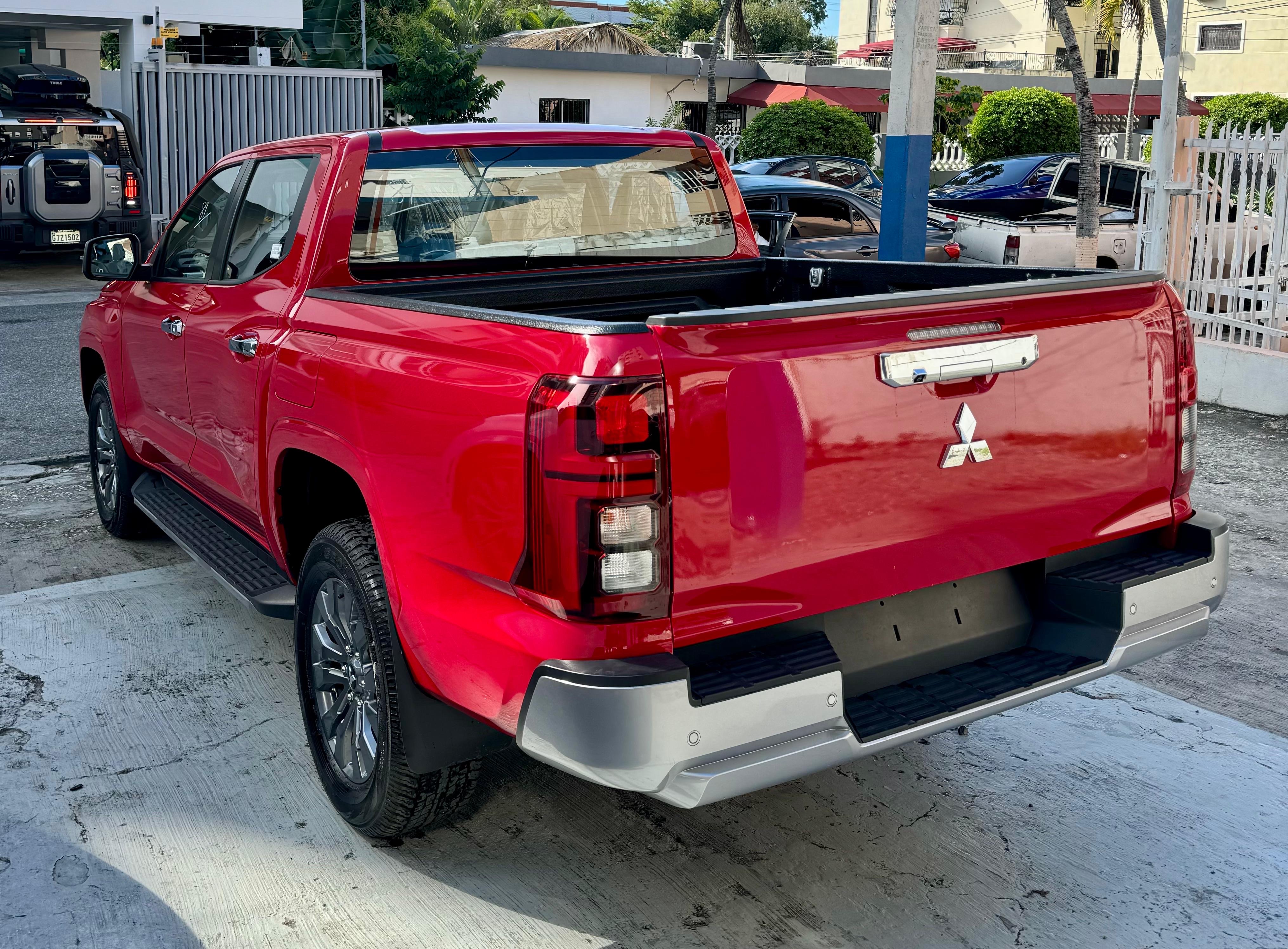 jeepetas y camionetas - Mitsubishi L200 2025 1