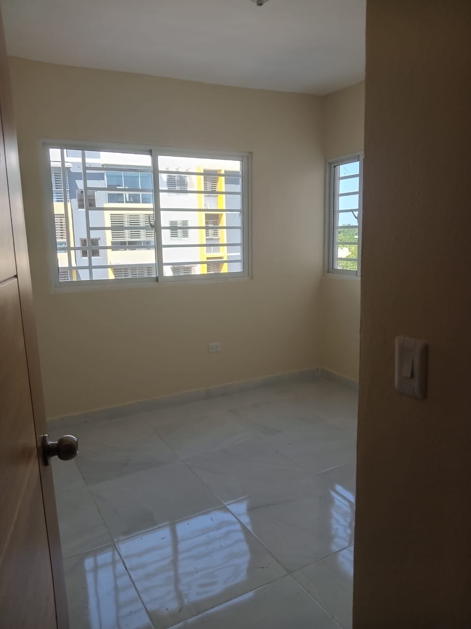 apartamentos - venta de apartamento de 116mts en la autopista de san Isidro 3er piso  5