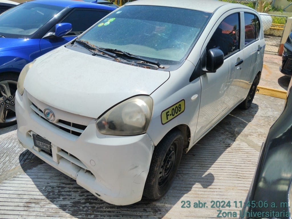 carros - Daihatsu Mira 2012 2