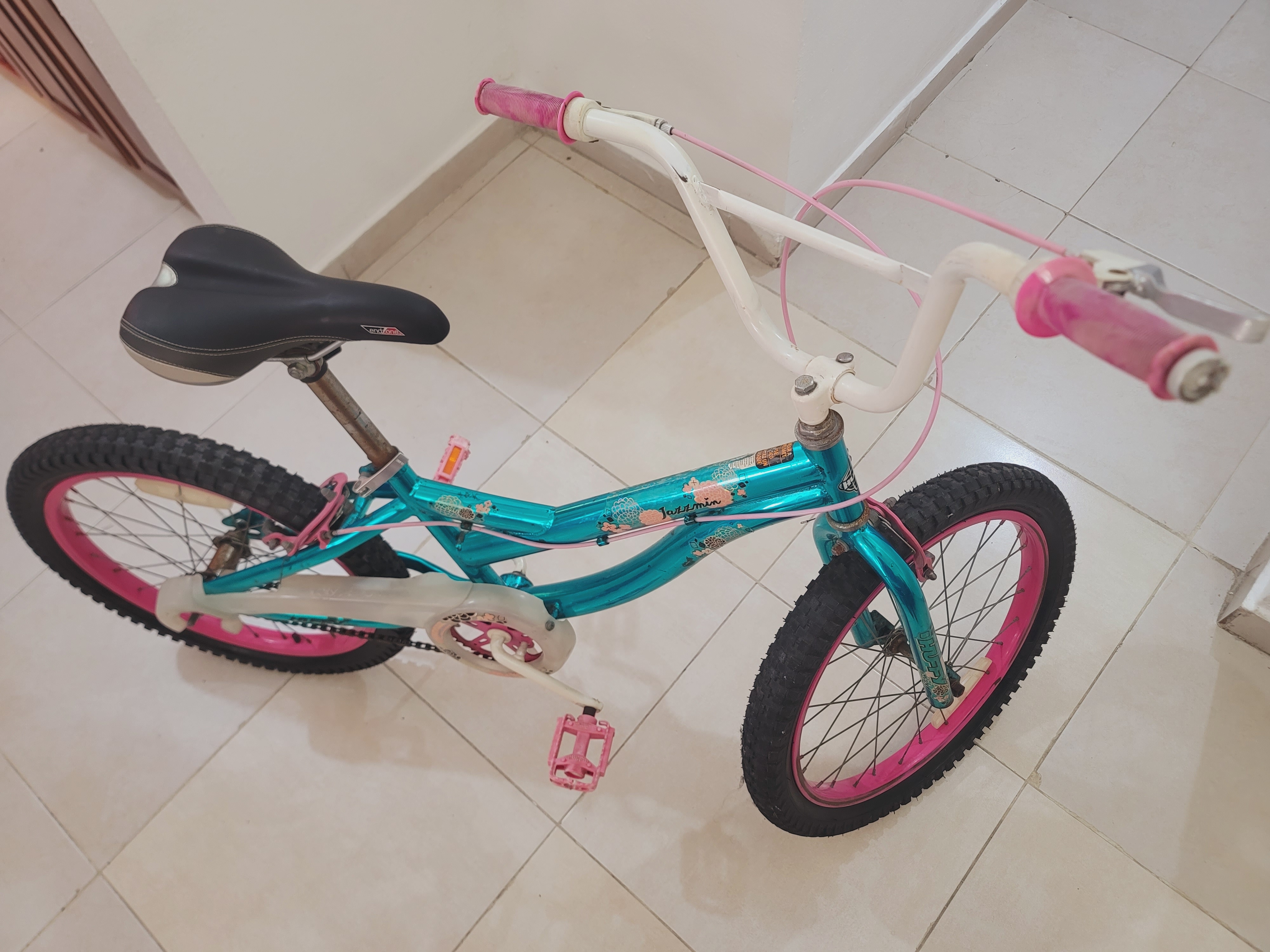 juguetes - Vendo 2 bicicletas 4mil y 5 mil pesos 1