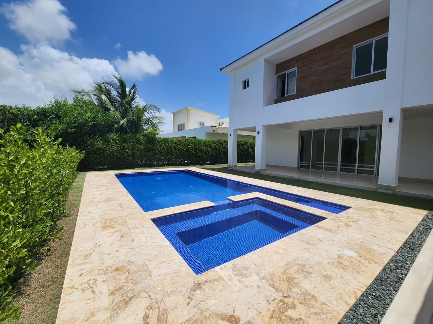 casas - Casa en Venta en Punta Cana Village, exclusivo residencial 3 minutos aeropuerto 1