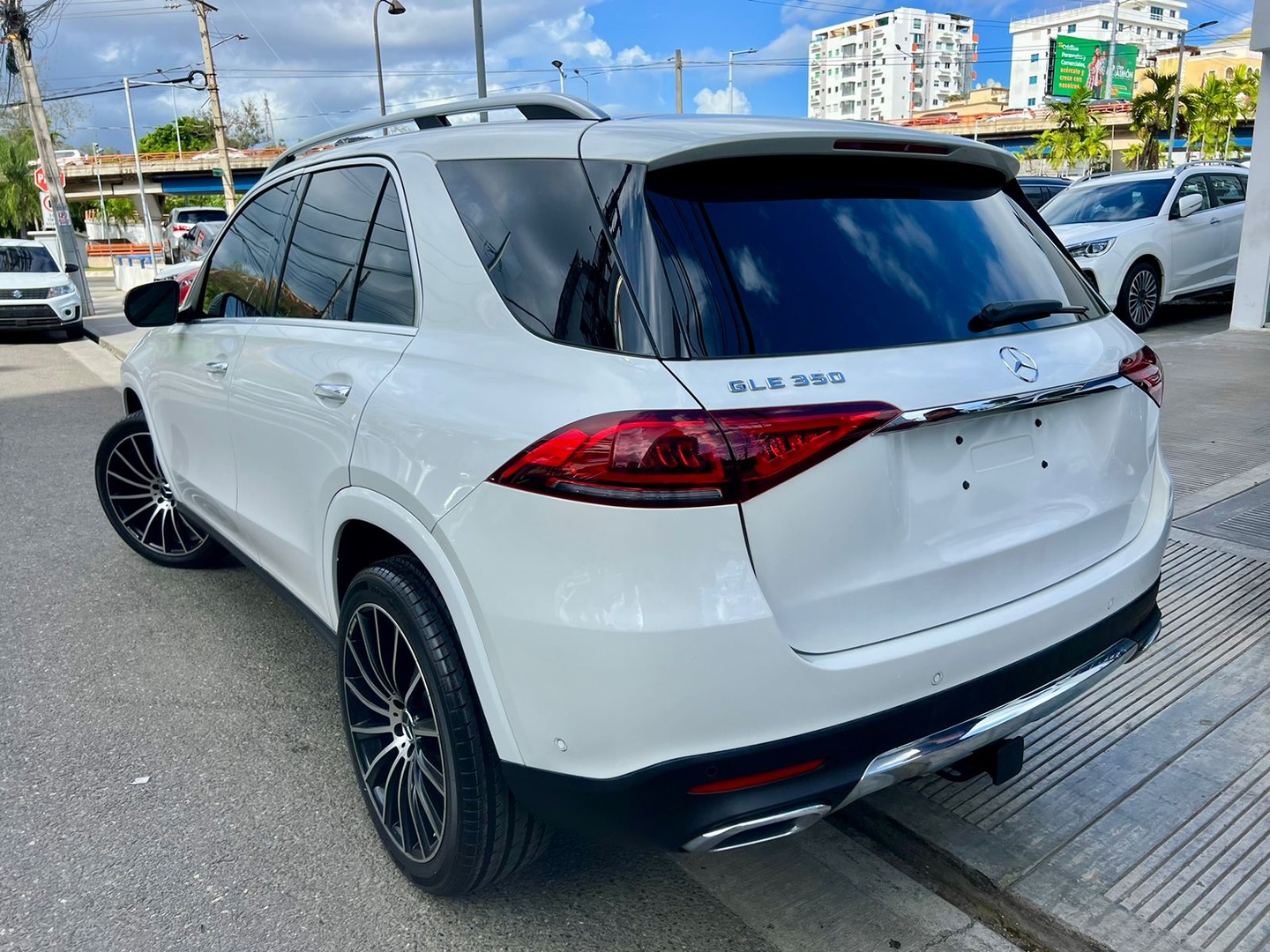 jeepetas y camionetas - Mercedes Benz GLE 350 2020 blanco 1