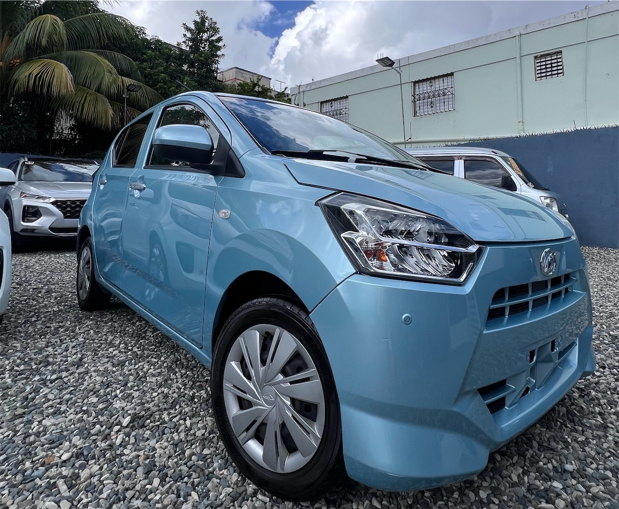 carros - Daihatsu Mira 2018  1