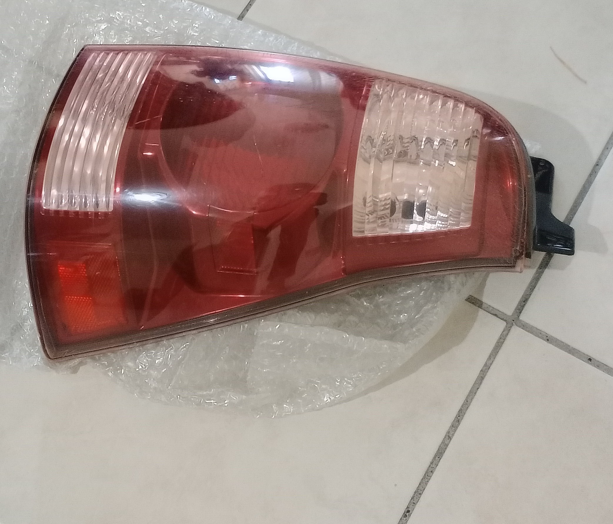 accesorios para vehiculos - Pantalla derecha de Toyota Runner 2005