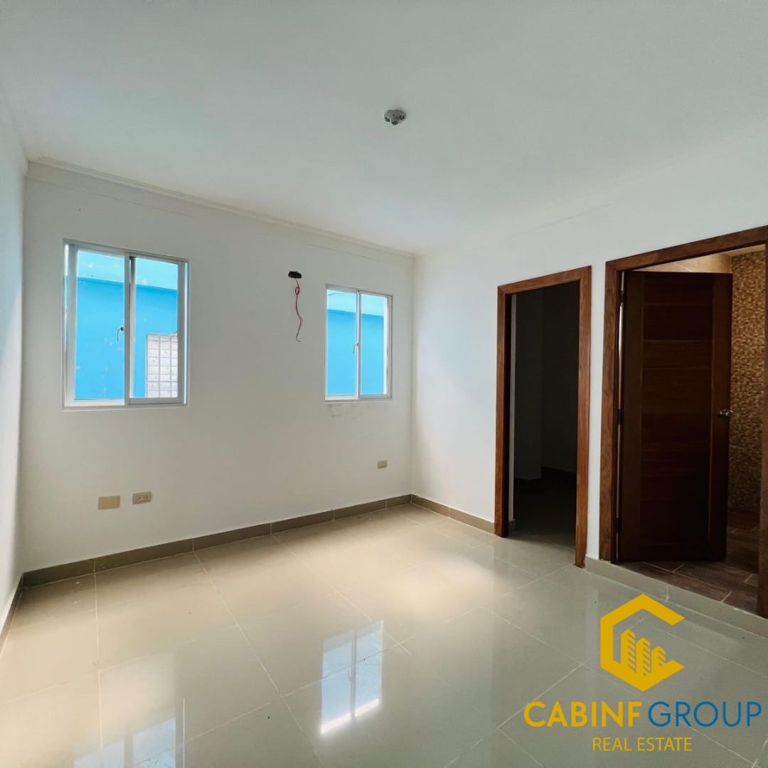 casas - Casa de 3 niveles en venta ubicada a 3 minutos de la av.ecológica  8