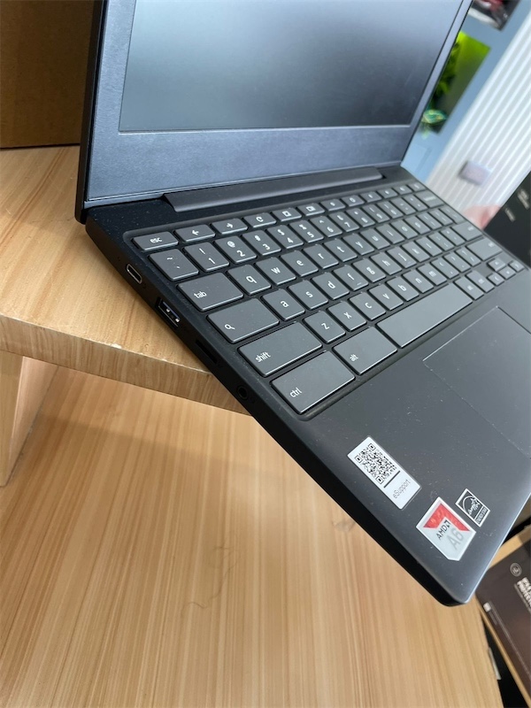 computadoras y laptops - Laptop Lenovo Chromebook ideapad 3 AMD A6-9220c con 4Gb de ram 32Gb EMMC nueva 2