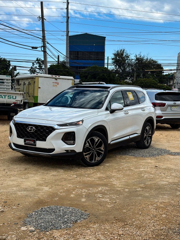 jeepetas y camionetas - HYUNDAI SANTA FE 2.0 FULL 2020
