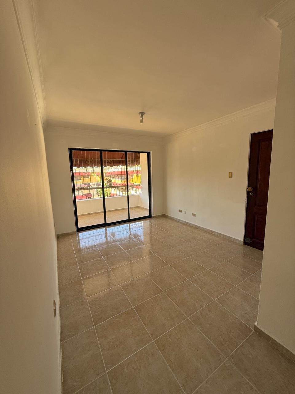 apartamentos - Vendo independencia cacique piso 4 tres hab dos pa 1