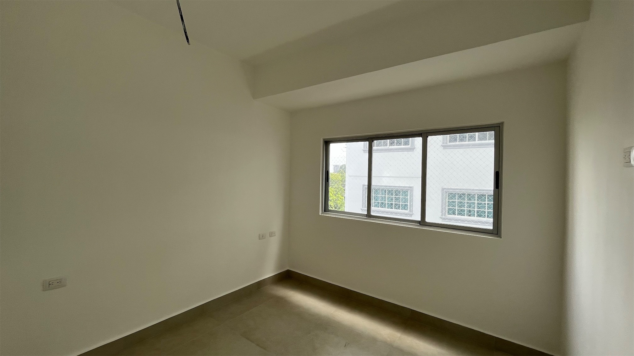 apartamentos - Evaristo Morales 3 habitaciones 3.5 baños 2 parqueos balcón  1