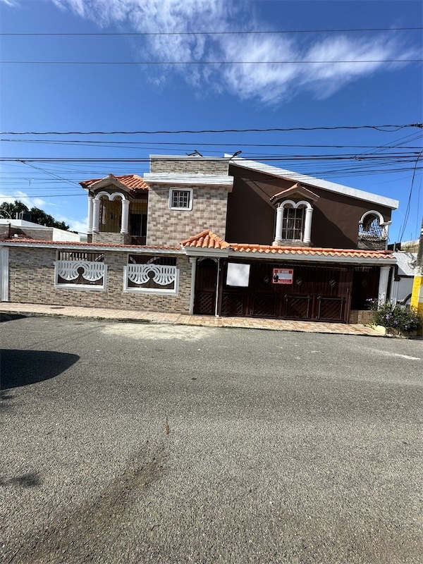 casas - Vendo mansión en la autopista de san Isidro prado oriental Santo Domingo 