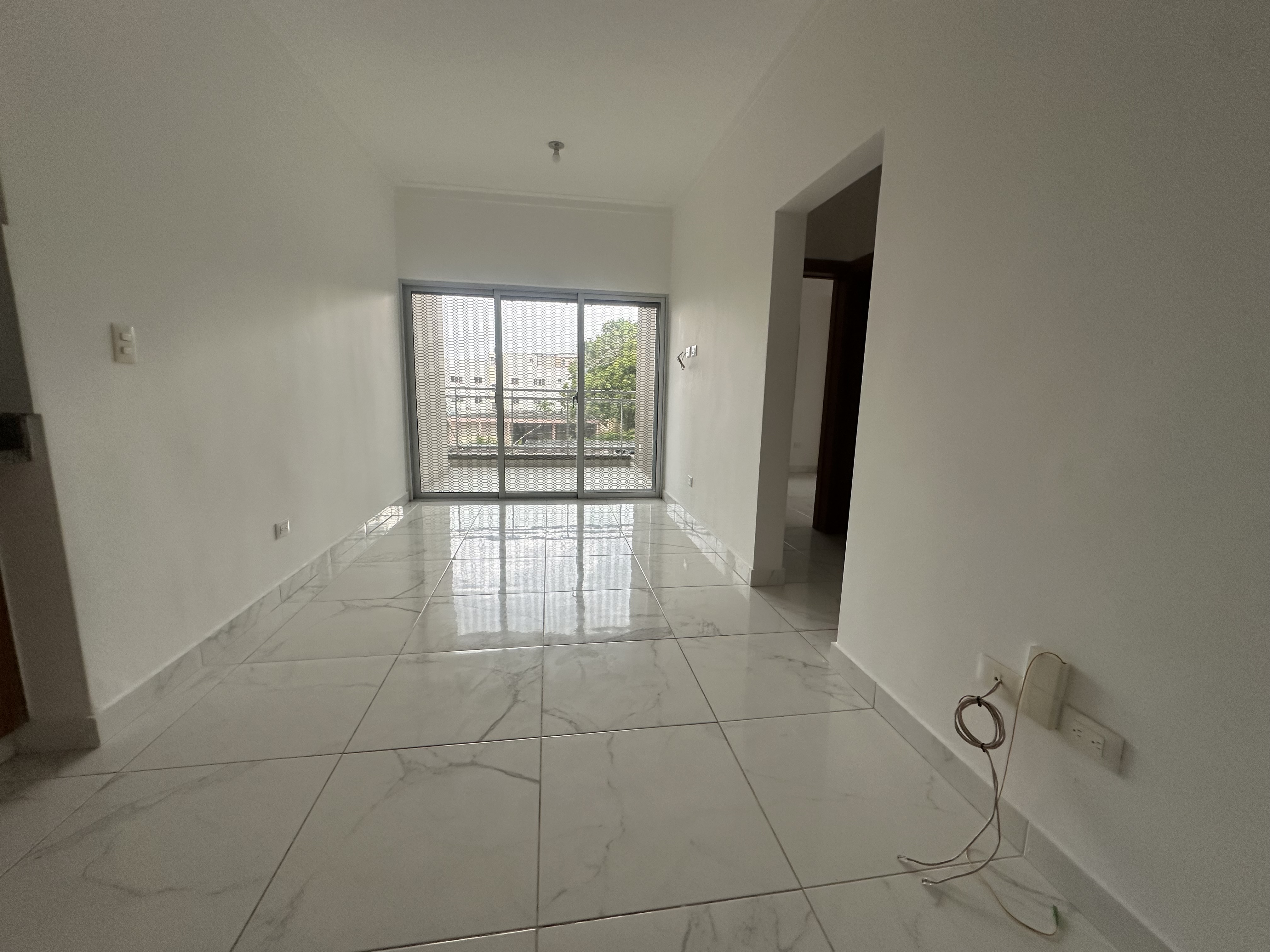 apartamentos - Vendo independencia klm 6 y medio dos hab parqueo  8