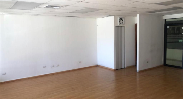 oficinas y locales comerciales - Local en venta Primer nivel 86m 5