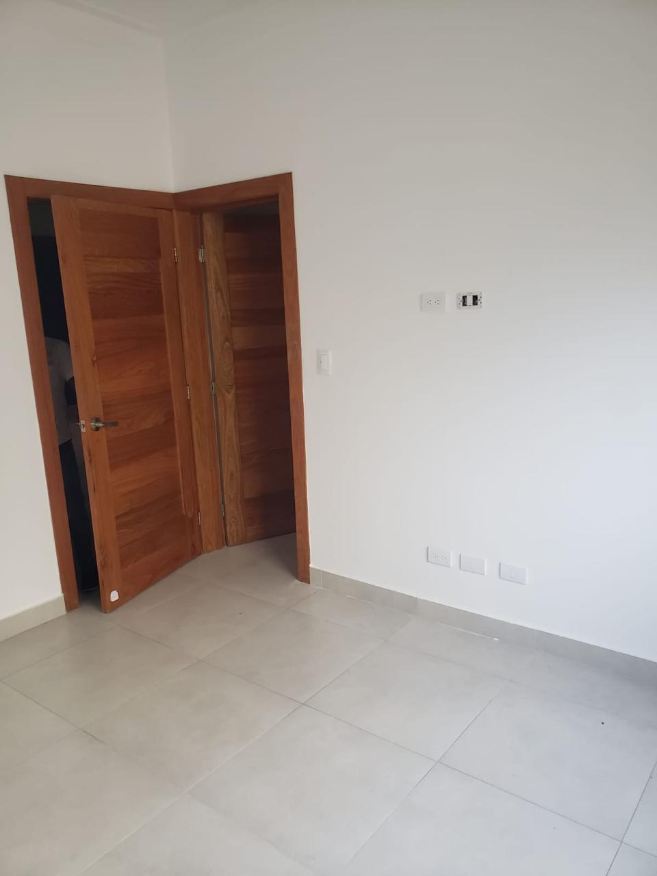 apartamentos - Apartamento en alquiler en Evaristo Morales  7