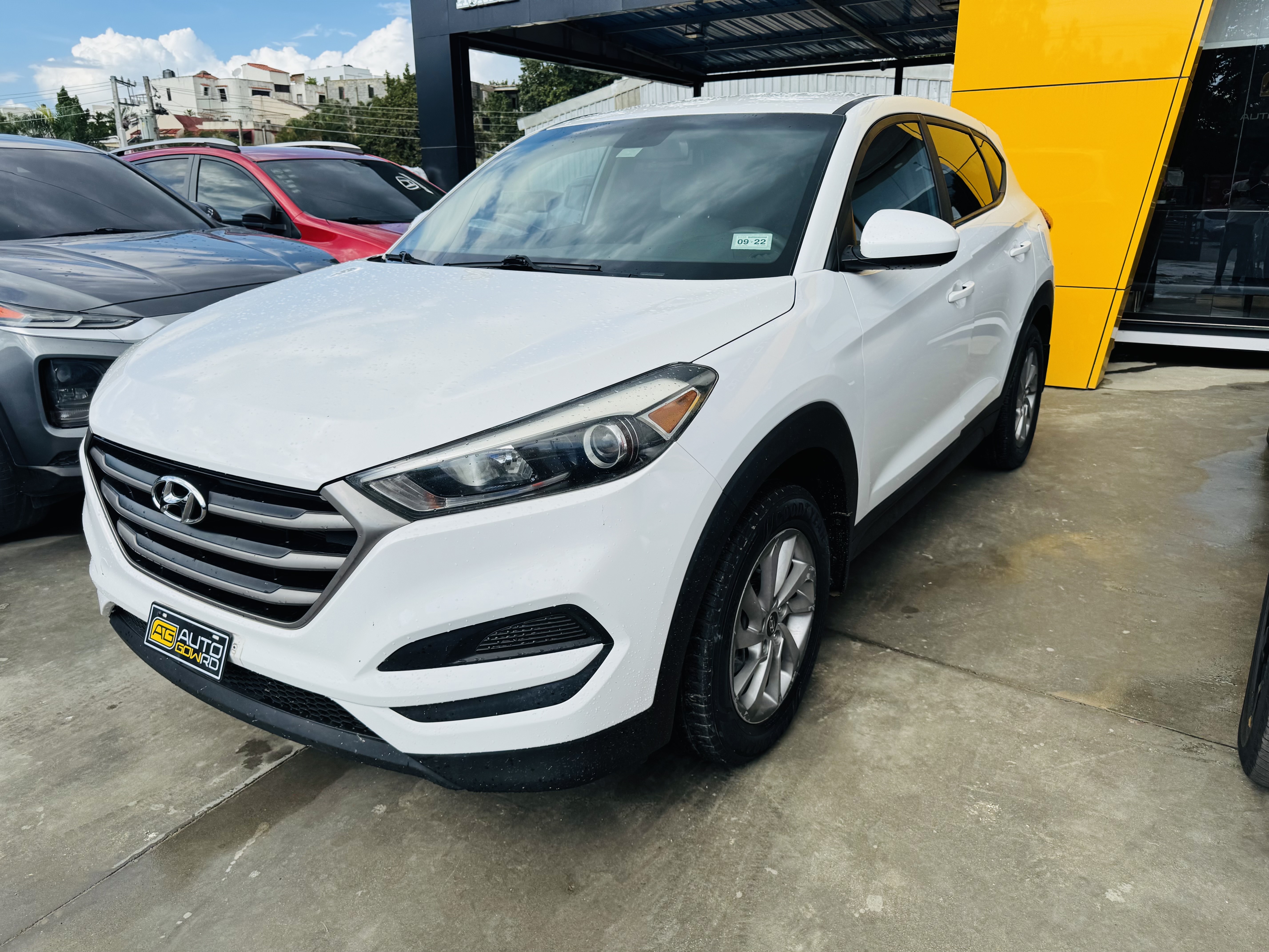 jeepetas y camionetas - HYUNDAI TUCSON SE 2016 ✅ COMO NUEVA  2