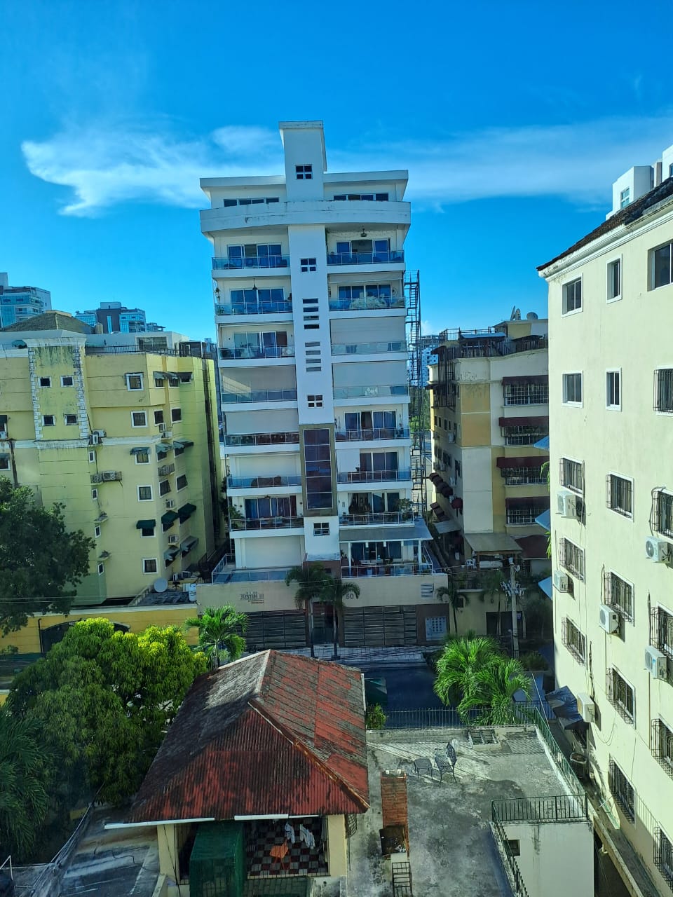 apartamentos - ⏰DIOS 📍Evaristo Morales 📍Vendo Apartamento Oport 5