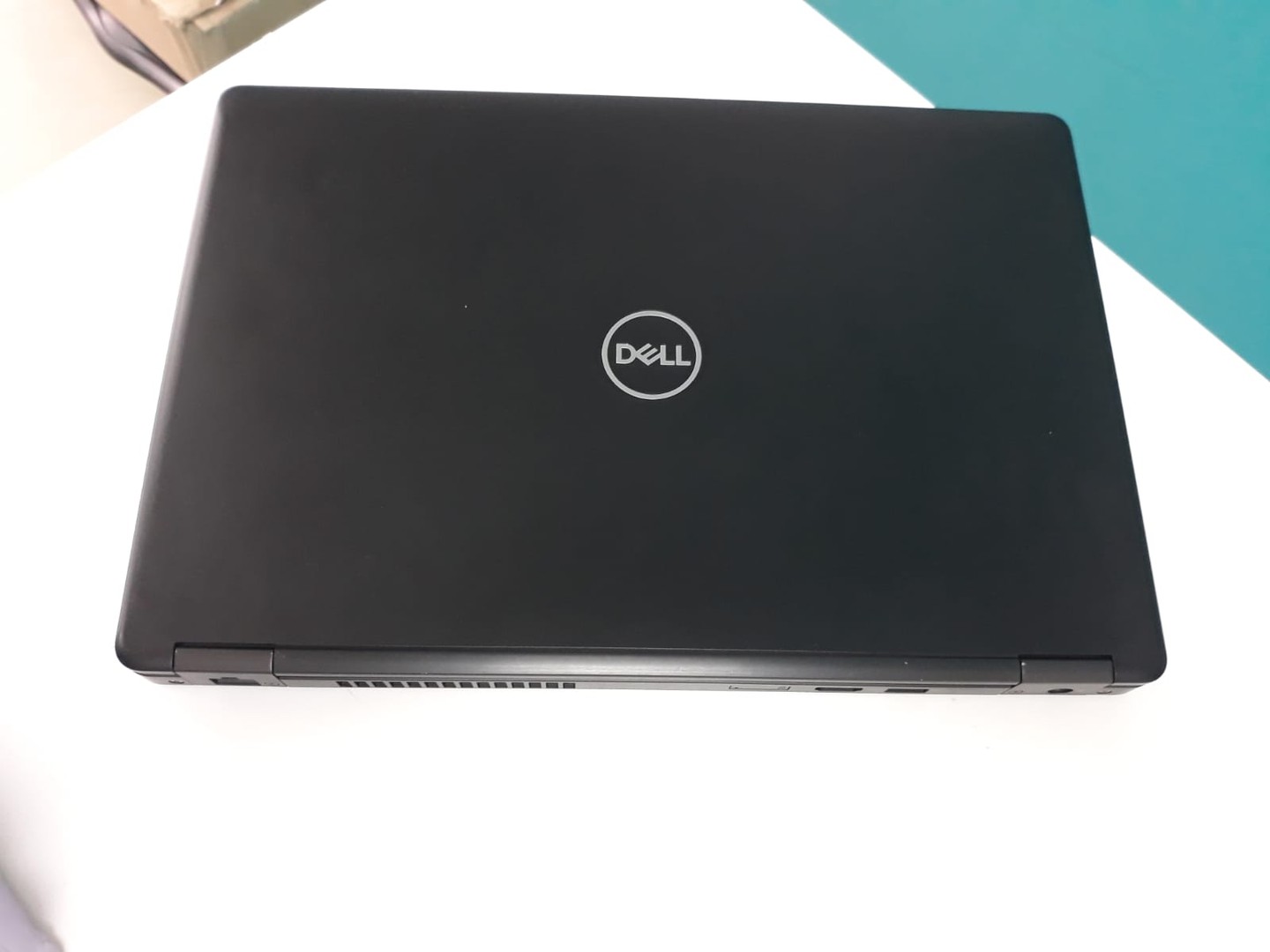 computadoras y laptops - Laptop, Dell Latitude 5490 / 8th Gen, Intel Core i5 / 8GB DDR4 / 256GB SSD
 8